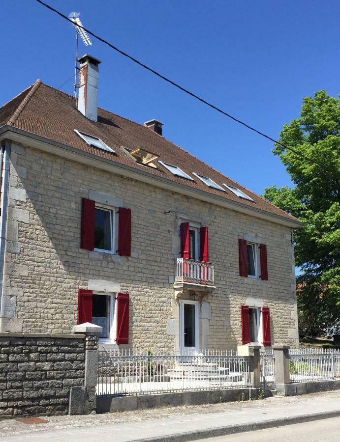 Maison D'Hotes & Spa La Vallee Des Reves Nods Εξωτερικό φωτογραφία